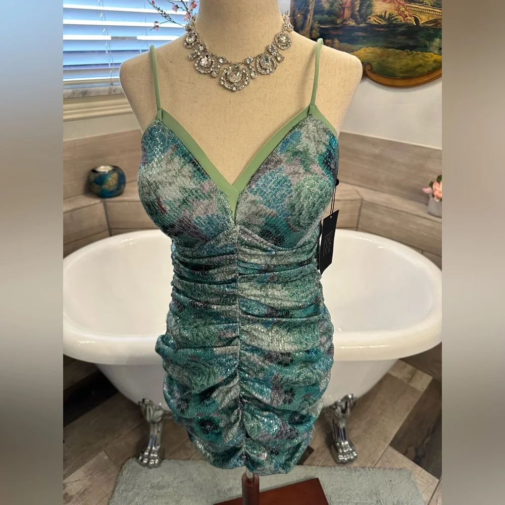 NWT Chiara Boni Exclusive Neiman Cocktail Party Pastel Floral Ruched Dress - Picture 7 of 15